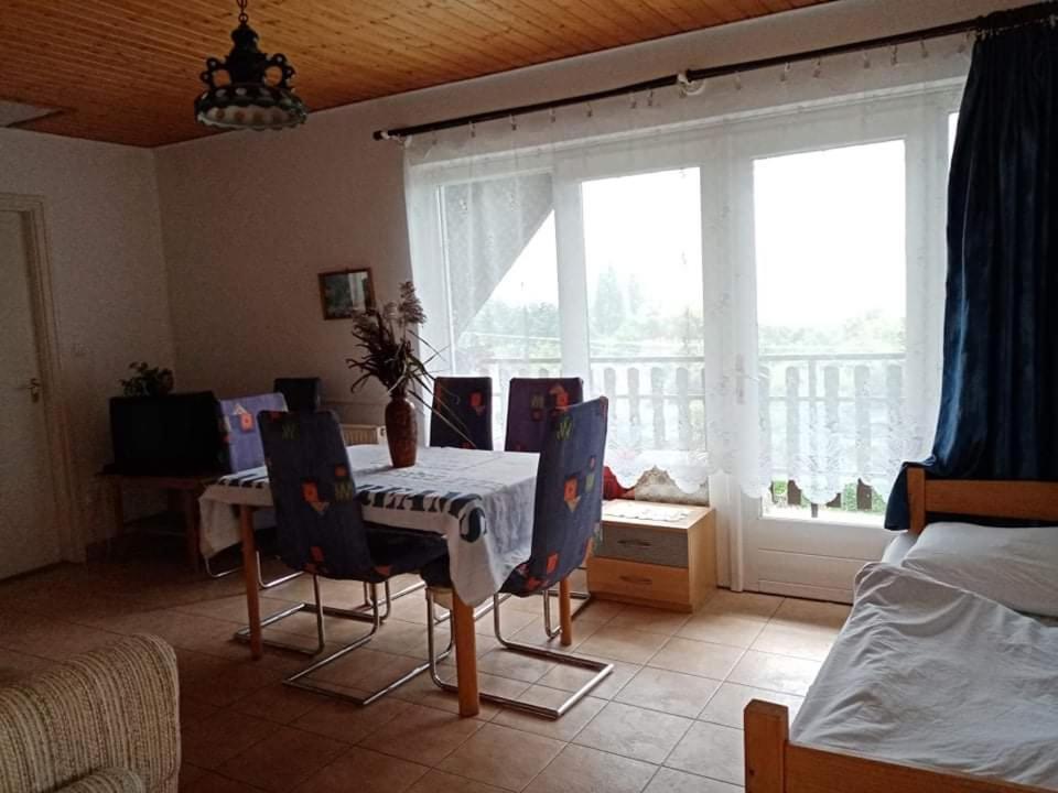Badacsonyi Magan Szallas Bytom Extérieur photo